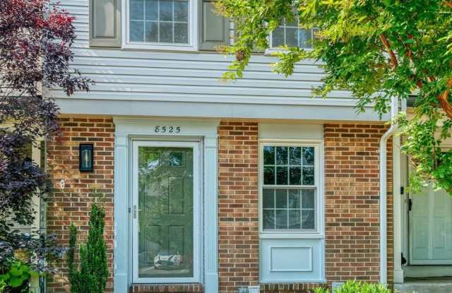 8525 KOLUDER Court Gallery 2