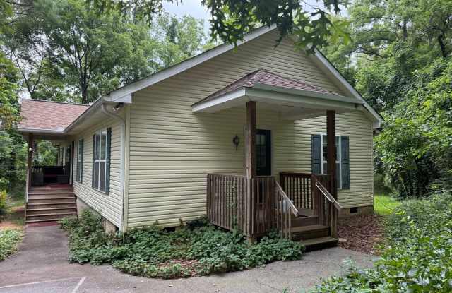4 Greenbriar Rd #B photos photos