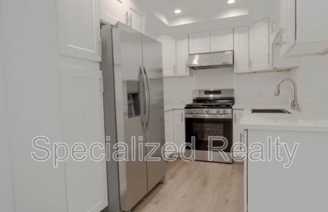 9603 Van Nuys Boulevard Gallery 4
