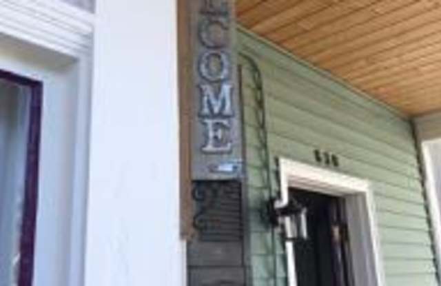 638 N. Prospect St Gallery 4