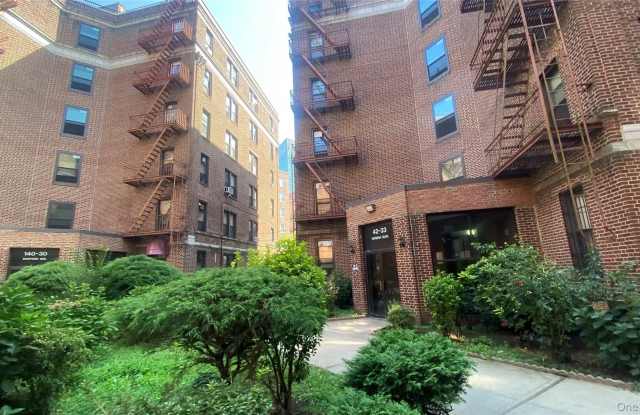 42-33 Kissena Boulevard photos photos