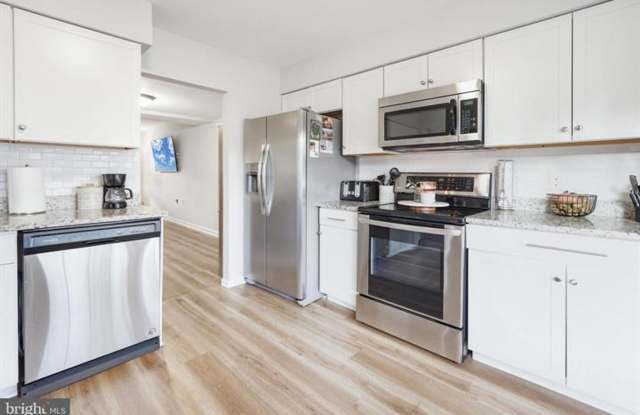 12120 Stoneford Dr Gallery 1