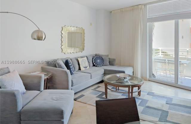 225 Collins Ave photos photos 225 Collins Ave photos photos