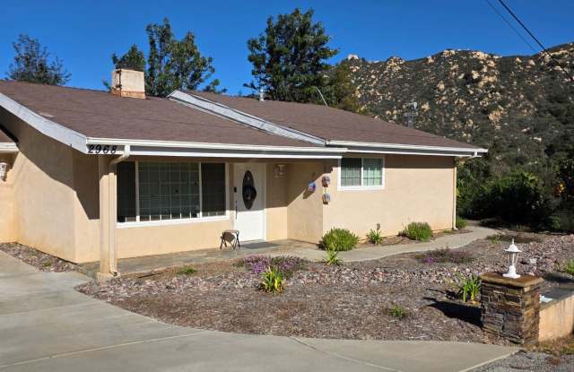 Single Level Fallbrook Home with 3 Bedrooms plus Office/Den. photos photos Single Level Fallbrook Home with 3 Bedrooms plus Office/Den. photos photos