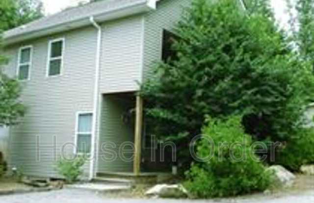 17-1 Howards Row Place - 17 Howards Row Place, Buncombe County, NC 28805