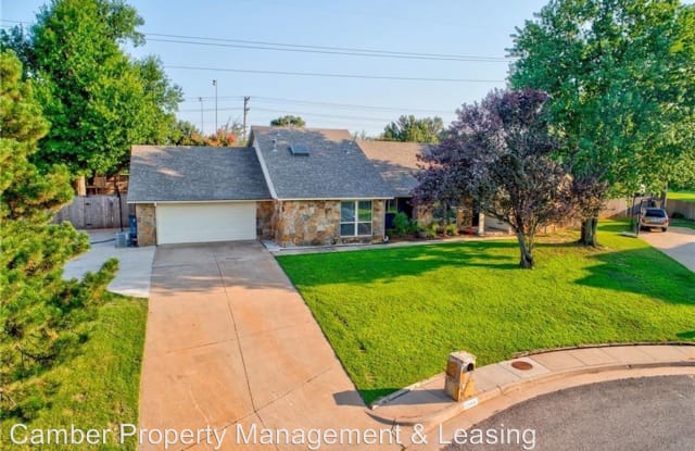 1800 N Nighthawk Court - 1800 Nighthawk Ct, Edmond, OK 73034