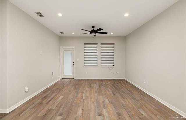 1403 E Sonador Drive Gallery 3