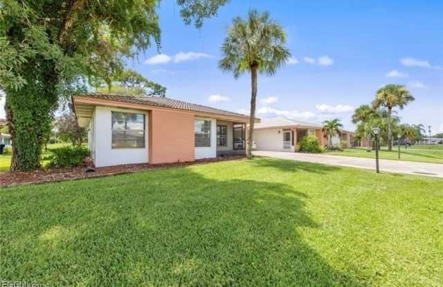 1604 Ridgecrest Street photos photos