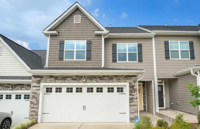 Beautiful 3bd/2.5ba Townhouse Available in Durham! photos photos