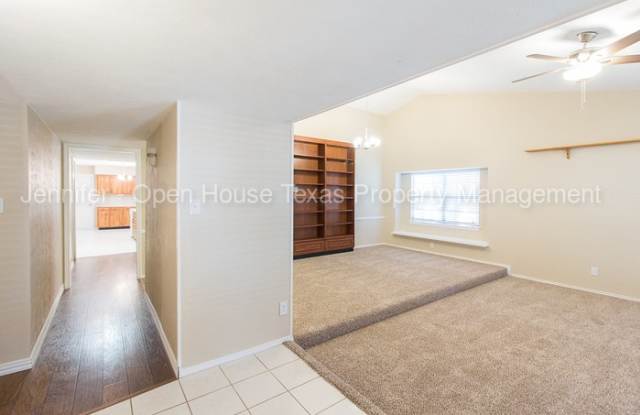 1325 Jabbet Drive Gallery 3