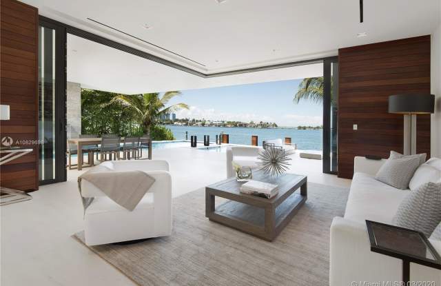 421 N Hibiscus Dr Gallery 3