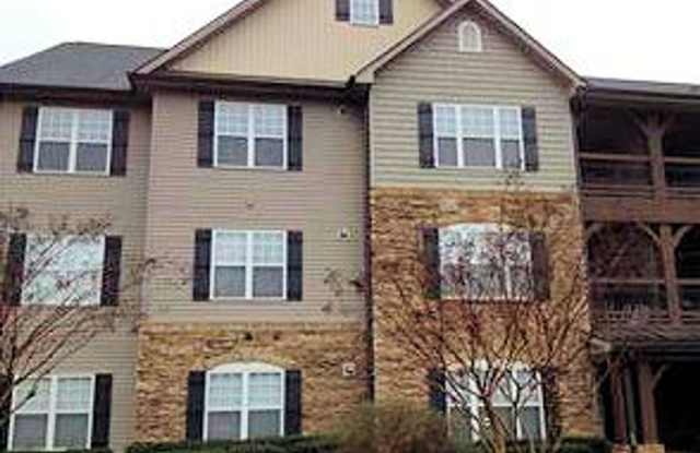 Great upper level condo convenient to everything photos photos