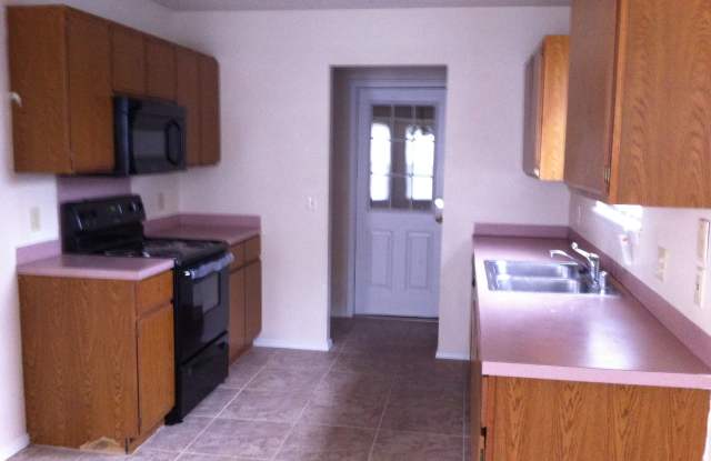 658 Daisy Ln photos photos 658 Daisy Ln photos photos