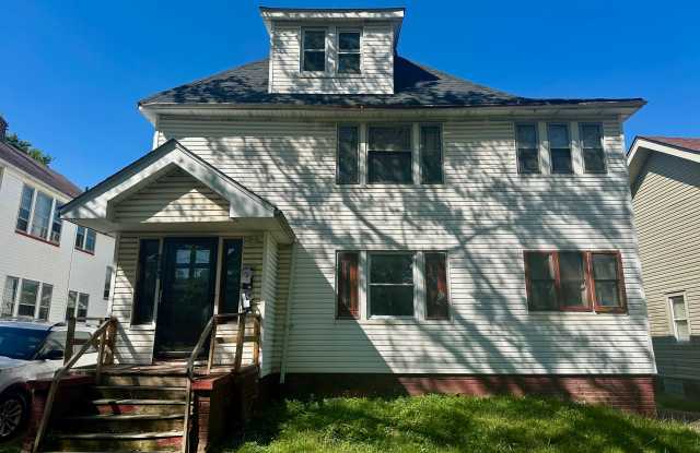 3540 East 154th Street - 3 photos photos