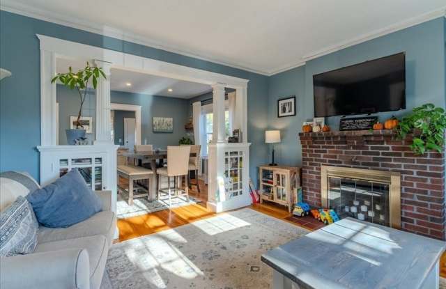 135 Russett Rd Gallery 3