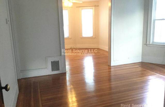 94 Clay St. Gallery 3