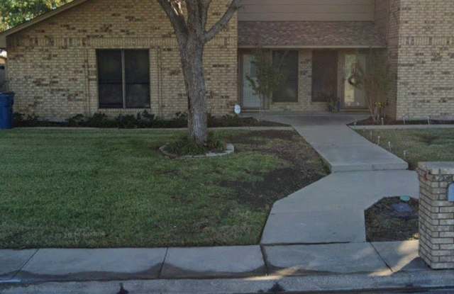 341 DOGWOOD Drive Gallery 1