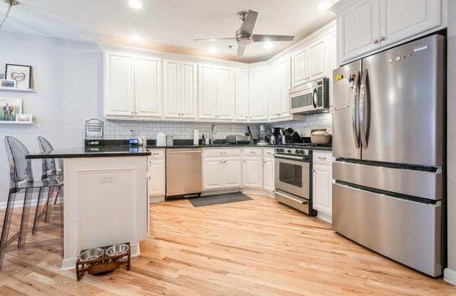 319 GRAND ST - 319 Grand Street, Hoboken, NJ 07030