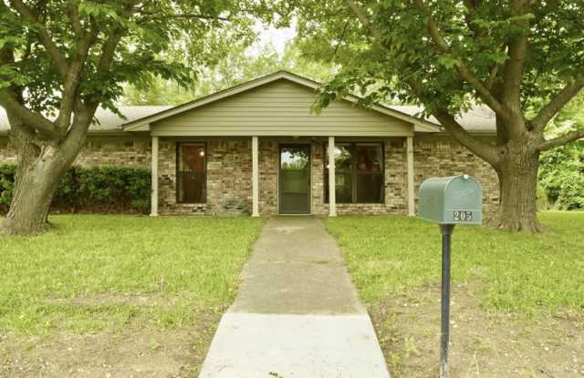 205 Texoma Drive Gallery 1