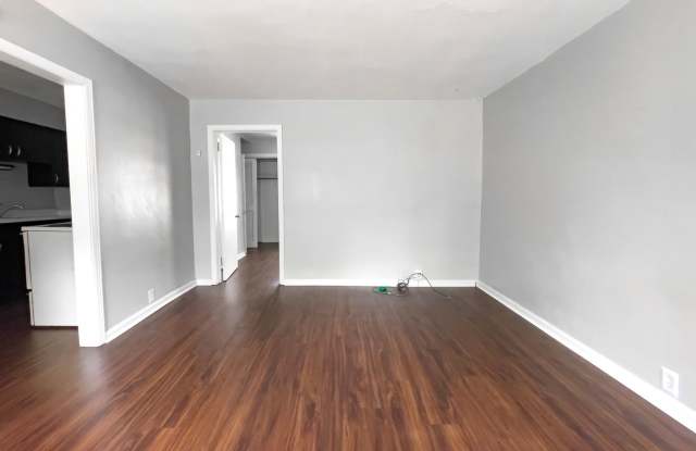 Cozy 1 bedroom, Close to Campus Gallery 1