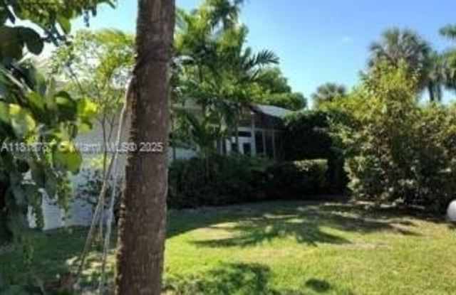 9740 E Broadview Dr photos photos