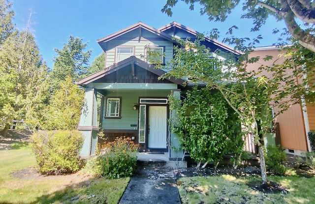 Beautiful Home Located In The Desirable Magnolia Estates In Hillsboro with Fresh Paint Is A Must See! photos photos
