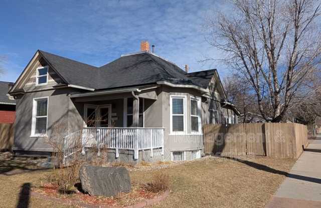 2102 W Kiowa photos photos