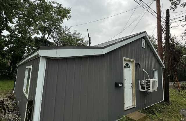 620 South Gharkey Street Gallery 1