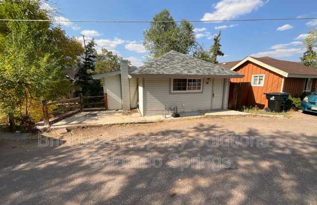 14 Cherokee Rd - 14 Cherokee Road, Manitou Springs, CO 80829
