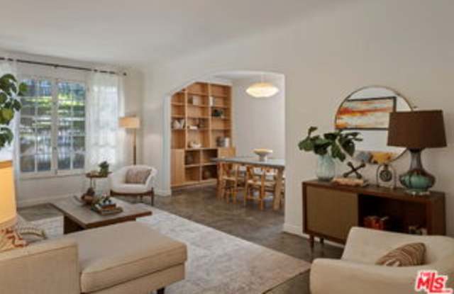 1345 Hayworth Avenue Gallery 1