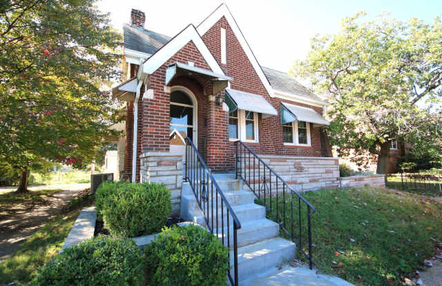 2 Bed/1 Bath House For Rent in Princeton Heights Gallery 3