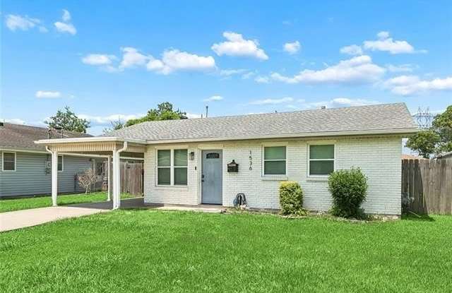 1536 REDWOOD Drive Gallery 3