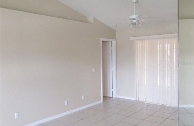 22182 PEACHLAND Boulevard Gallery 4