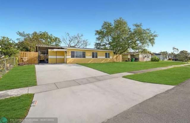 5711 SW 38th St - 5711 Southwest 38th Street, Davie, FL 33314