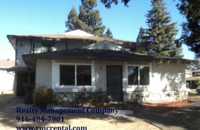 1 La Pera Ct Apt 1 Gallery 1