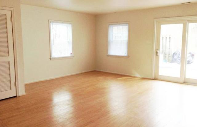 518 AZALEA DRIVE Gallery 3
