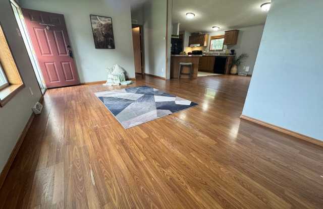 4 Bedroom, 3 Bathroom Home for Rent in Raymond, Ia photos photos 4 Bedroom, 3 Bathroom Home for Rent in Raymond, Ia photos photos