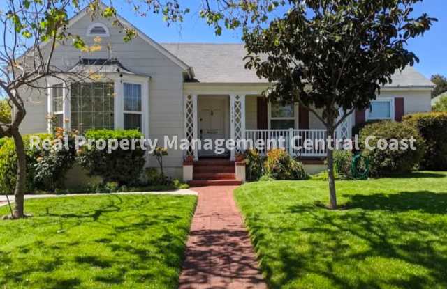 AVAILABLE JULY - 4 Bedroom / 2 Bathroom House Near Downtown photos photos