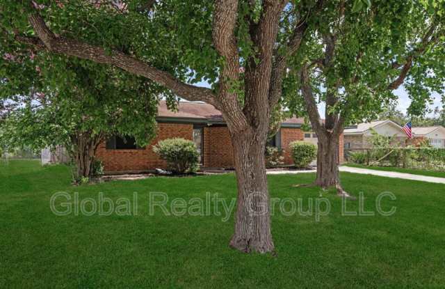 306 Meadow Dr Gallery 3