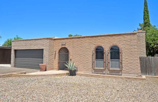 4541 E Patricia Street Gallery 2