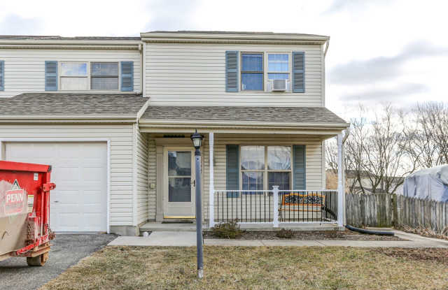 Three bedroom, one bathroom home in Dover - 3057 Milky Way, Weigelstown, PA 17315 Three bedroom, one bathroom home in Dover - 3057 Milky Way, Weigelstown, PA 17315