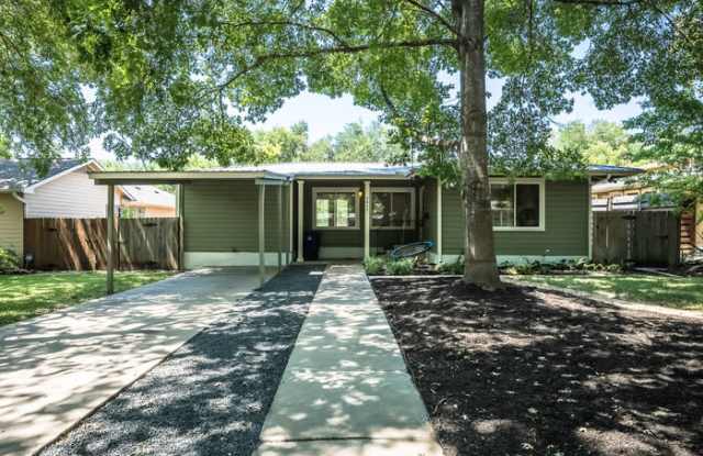 2617 West 49th 1/2 Street photos photos