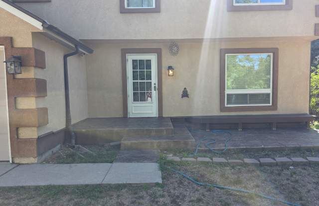 4976 Harvest Road Gallery 2