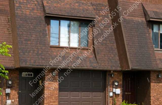 Warm and Welcoming Home with Beautifully Landscaped Grounds photos photos