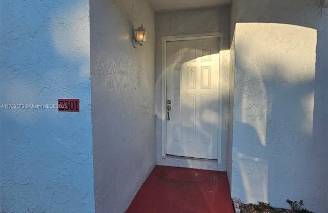 2301 San Remo Cir Gallery 4