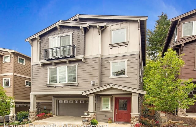 10506 SE 10th Ct - 10506 Southeast 10th Court, Bellevue, WA 98004