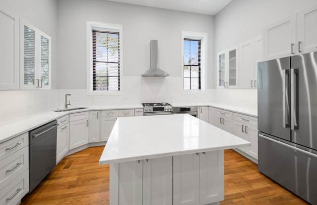 1339 North Noble photos photos