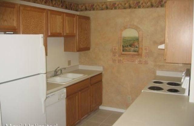13095 W. Cedar Dr. #207 Gallery 4