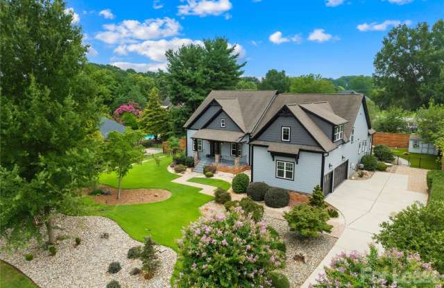 129 Aqua Drive Gallery 1