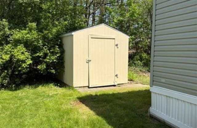 1414 Nardeer St. Gallery 2
